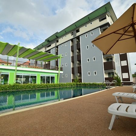 Gold Airport Suites Бангкок Екстер'єр фото