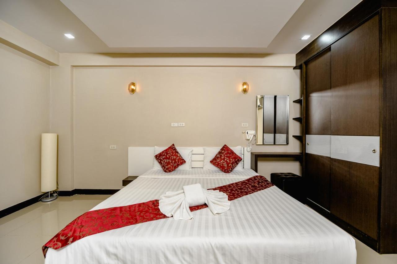 Gold Airport Suites Бангкок Екстер'єр фото