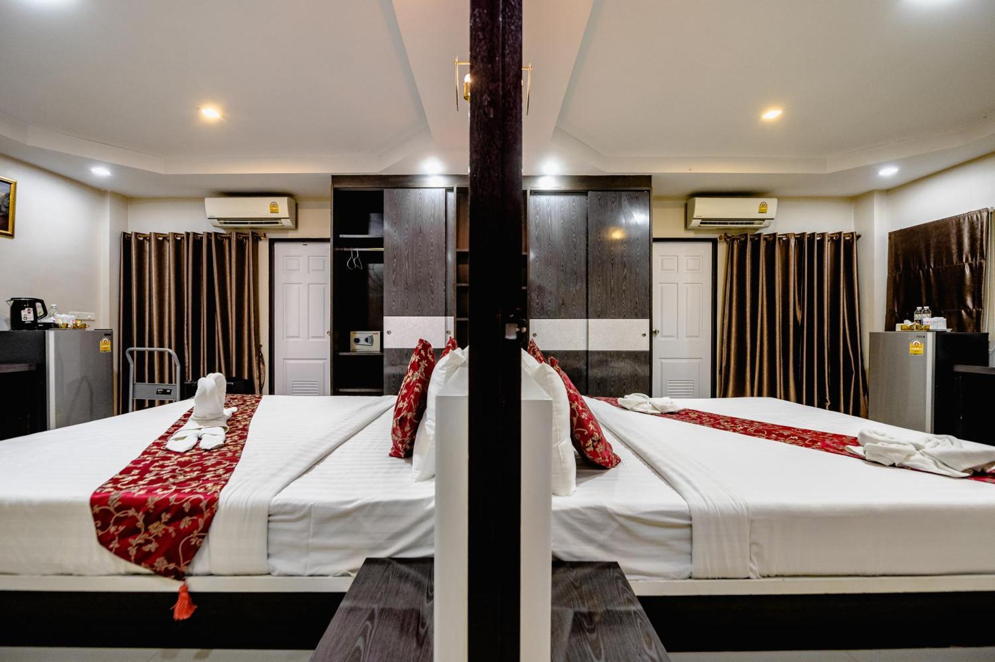 Gold Airport Suites Бангкок Екстер'єр фото