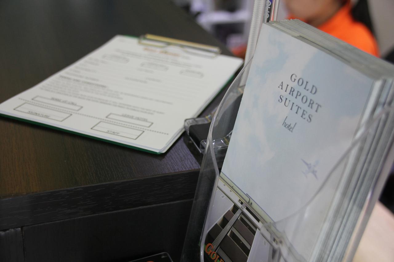 Gold Airport Suites Бангкок Екстер'єр фото