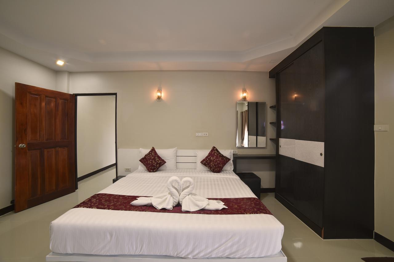 Gold Airport Suites Бангкок Екстер'єр фото