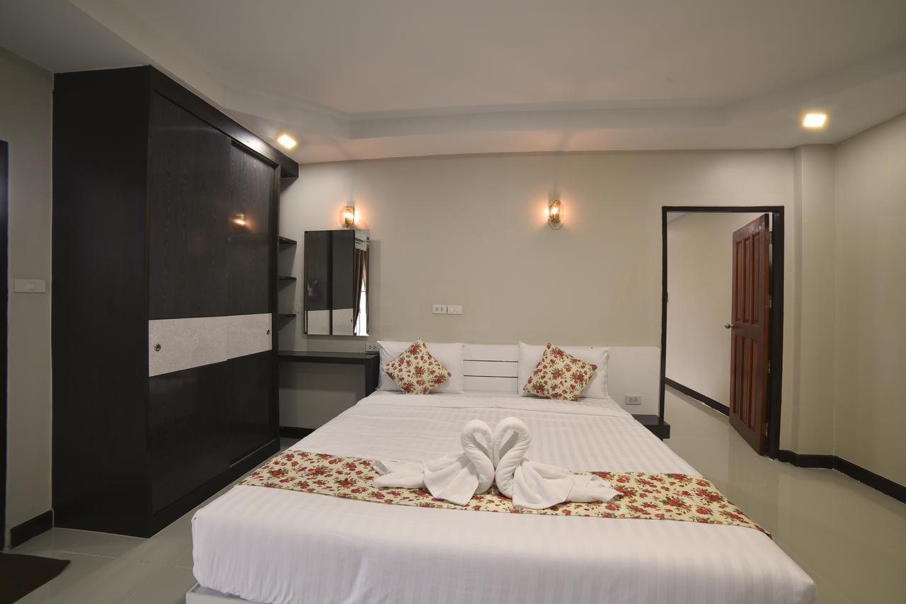 Gold Airport Suites Бангкок Екстер'єр фото
